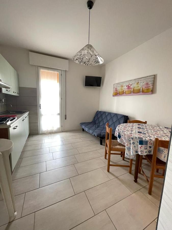 Condominio Michelangelo-Solo Per Famiglie- Walterigato Apartments Лидо ди Йезоло Екстериор снимка